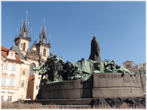 jan_hus_monument01.jpg